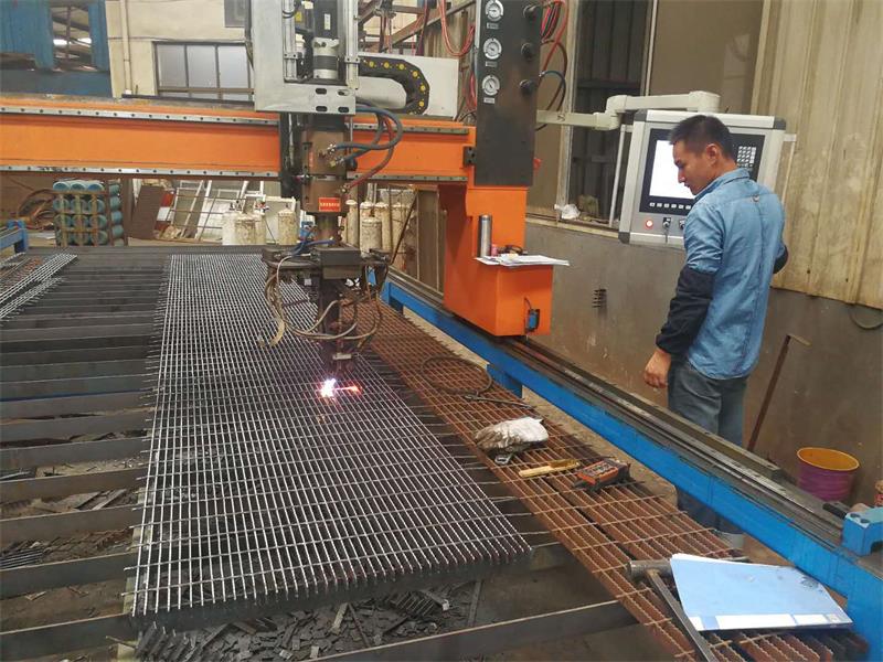 Flame cutting machine